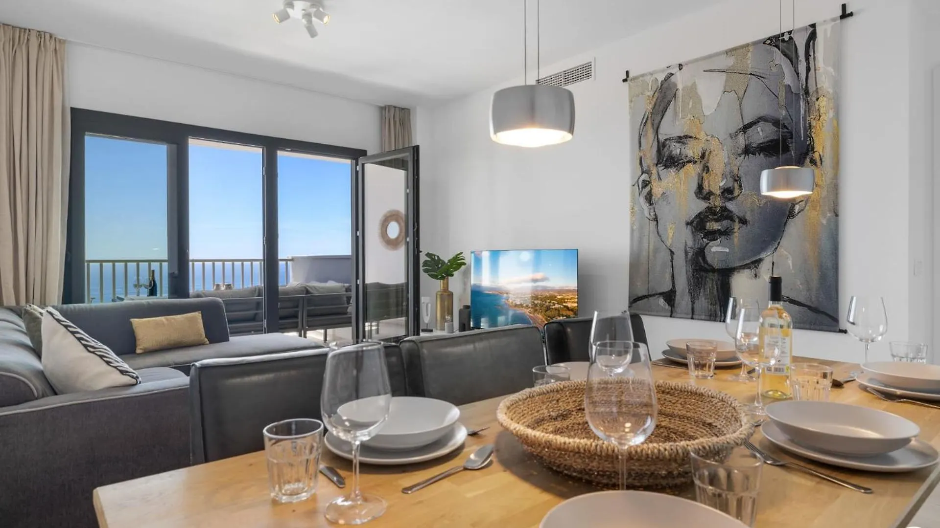 Vivi Homes - Santangelo Pool, Terrace & Sea View Benalmádena Hiszpania